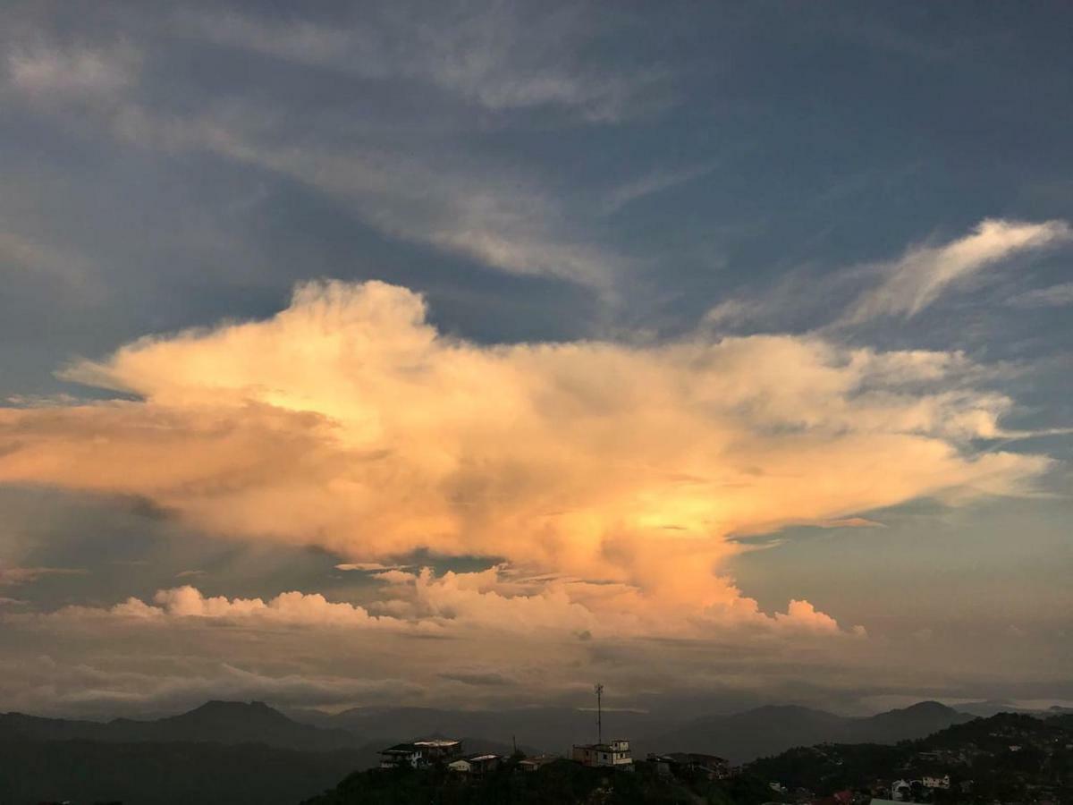 Vacation House In Baguio With Amazing Sunset Views Baguio City Bagian luar foto